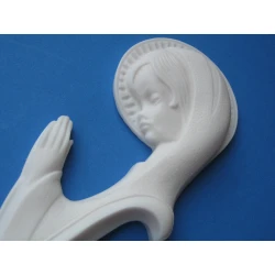 Figurka wisząca.Maryja modląca się z alabastru B